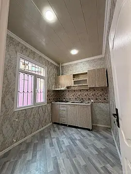 Satılır 2 otaqlı həyət evi 50 m²