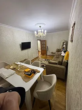 Satılır 3 otaqlı mənzil 82 m²