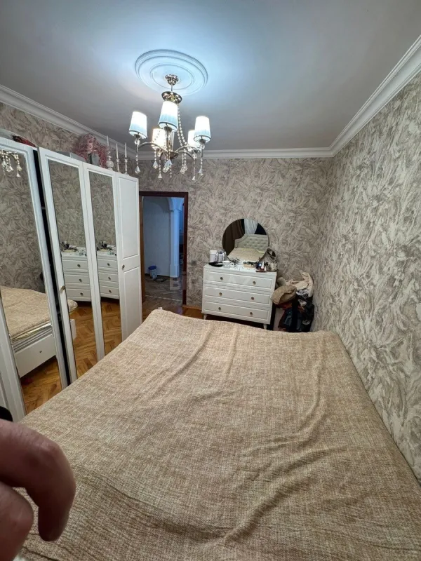 Satılır 3 otaqlı mənzil 82 m²