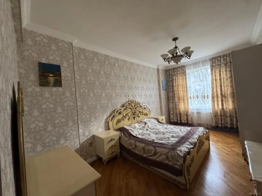 Kirayə verilir 3 otaqlı mənzil 125 m²