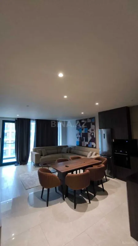 Kirayə verilir 2 otaqlı mənzil 101 m²