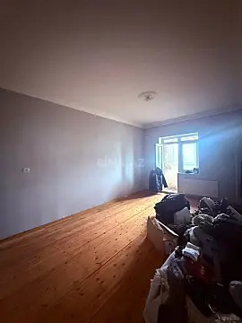 Satılır 4 otaqlı mənzil 100 m²