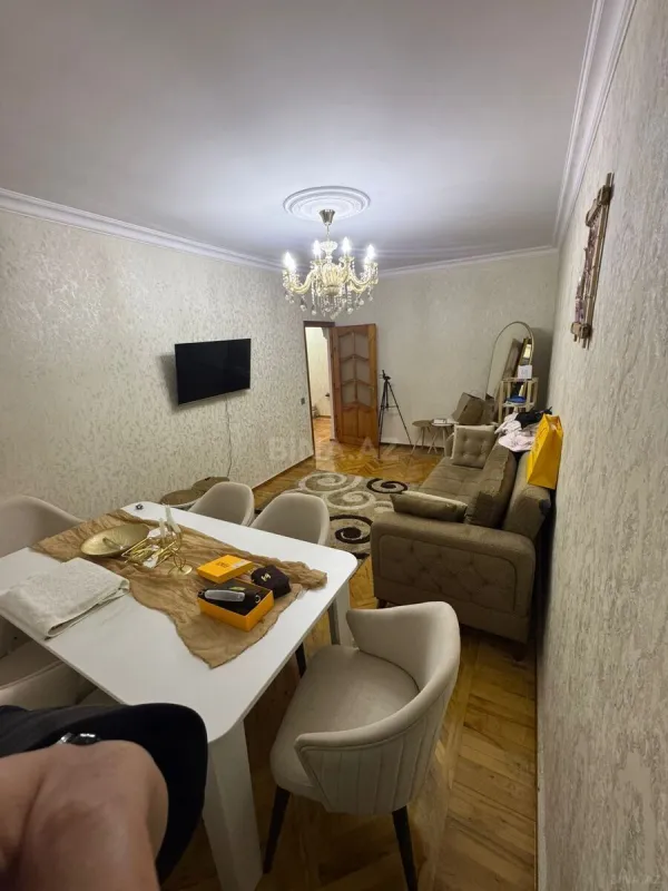 Satılır 3 otaqlı mənzil 82 m²