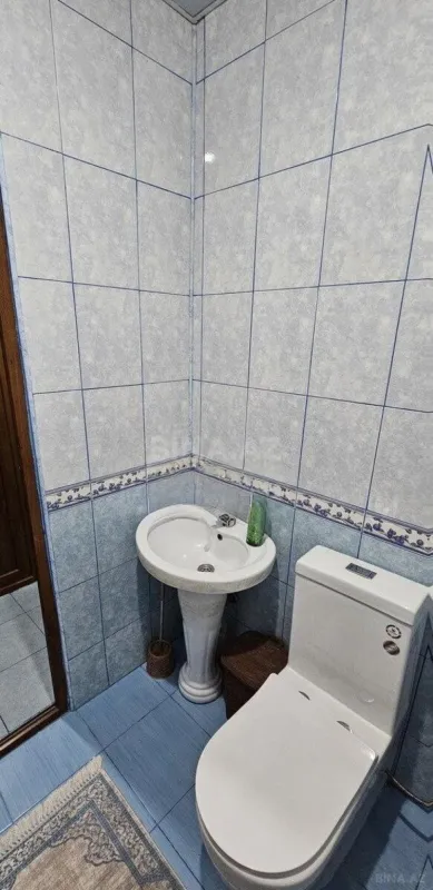 Kirayə verilir 2 otaqlı mənzil 87 m²