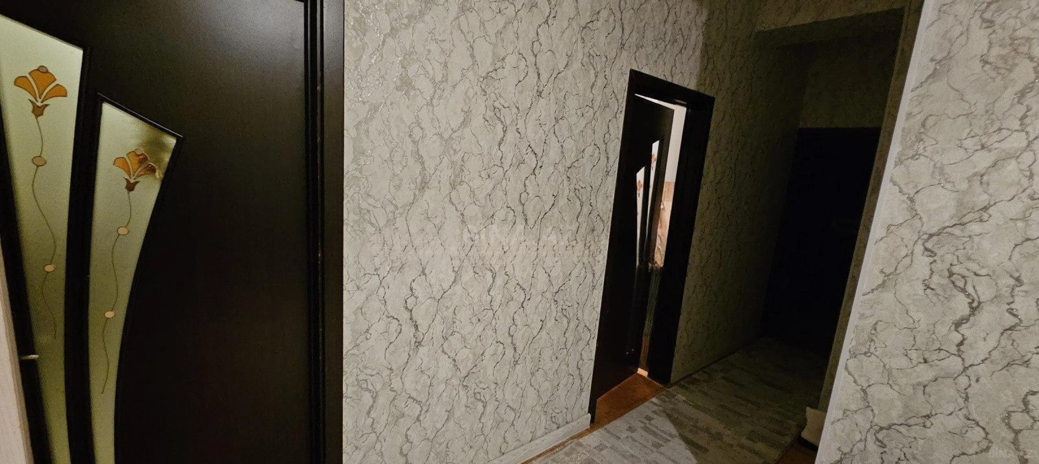 Kirayə verilir 2 otaqlı mənzil 87 m²