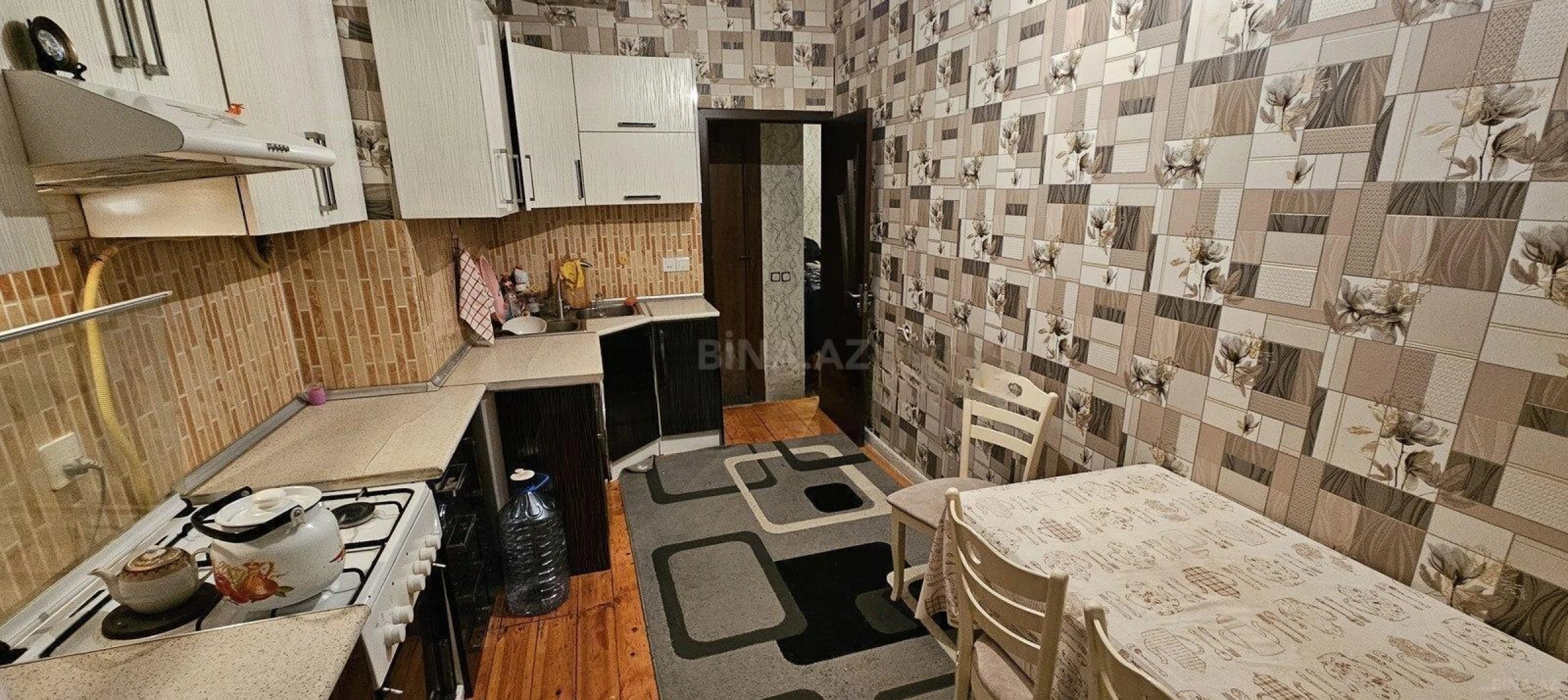 Kirayə verilir 2 otaqlı mənzil 87 m²