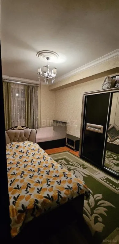 Kirayə verilir 2 otaqlı mənzil 87 m²