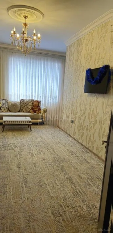 Kirayə verilir 2 otaqlı mənzil 87 m²