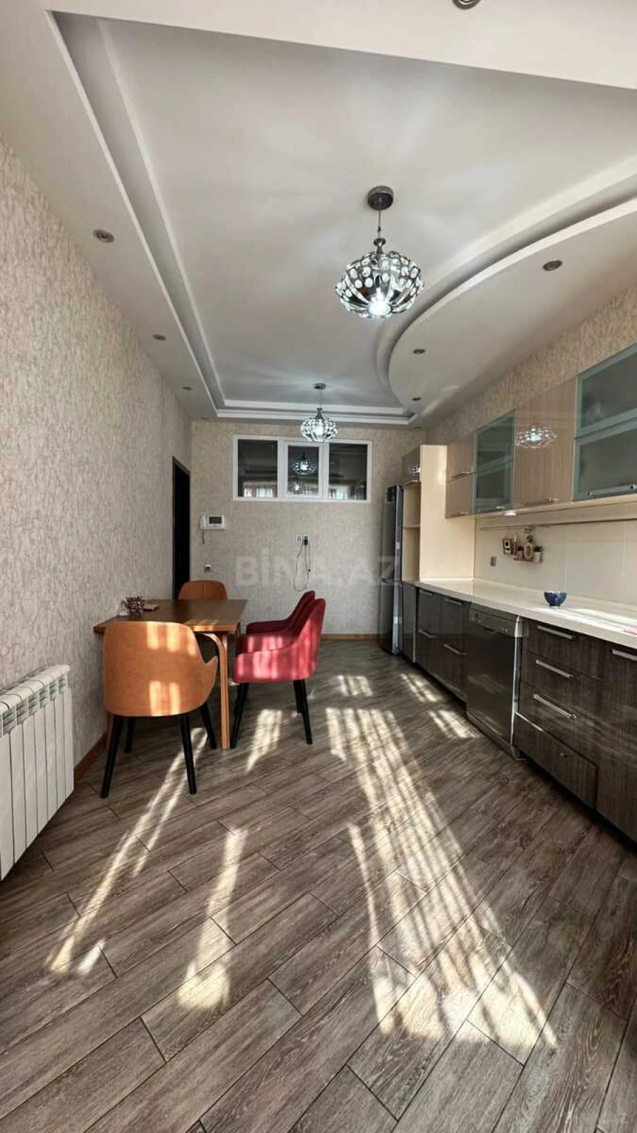 Satılır 4 otaqlı mənzil 127 m²