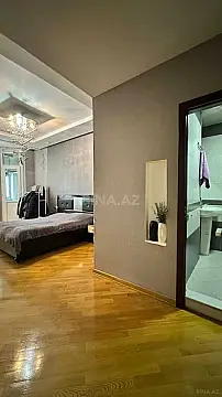 Satılır 4 otaqlı mənzil 127 m²