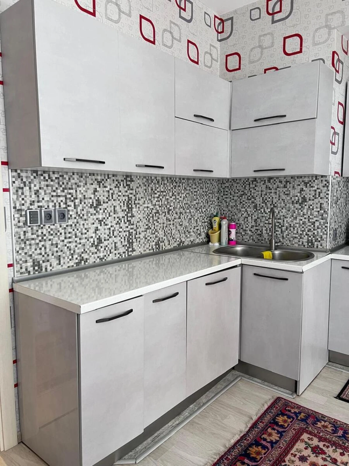 Satılır 2 otaqlı mənzil 87 m²