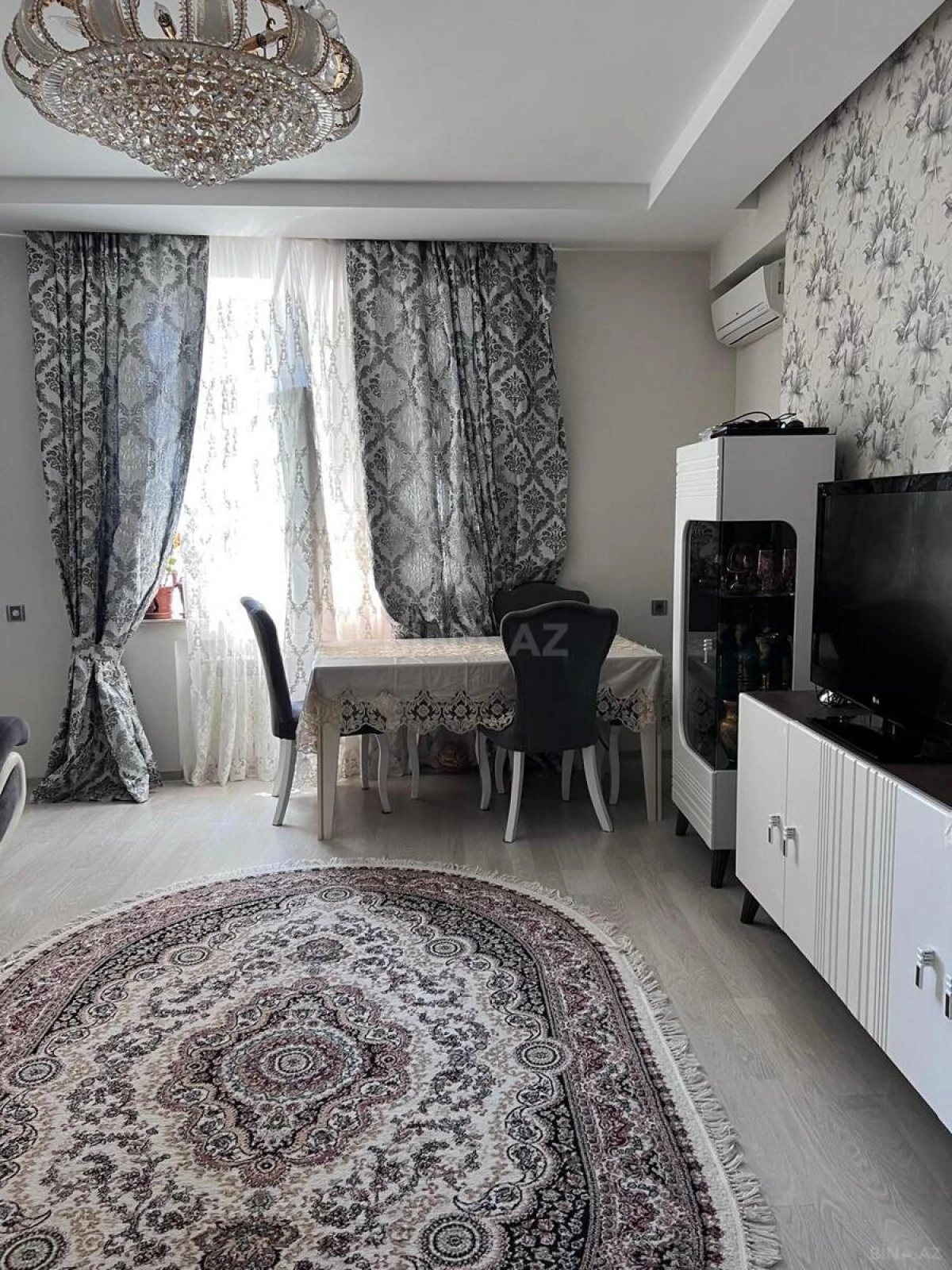 Satılır 2 otaqlı mənzil 87 m²