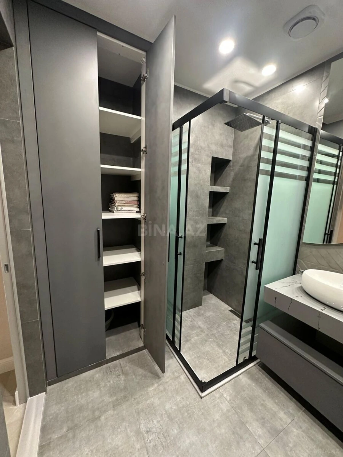 Kirayə verilir 3 otaqlı mənzil 140 m²