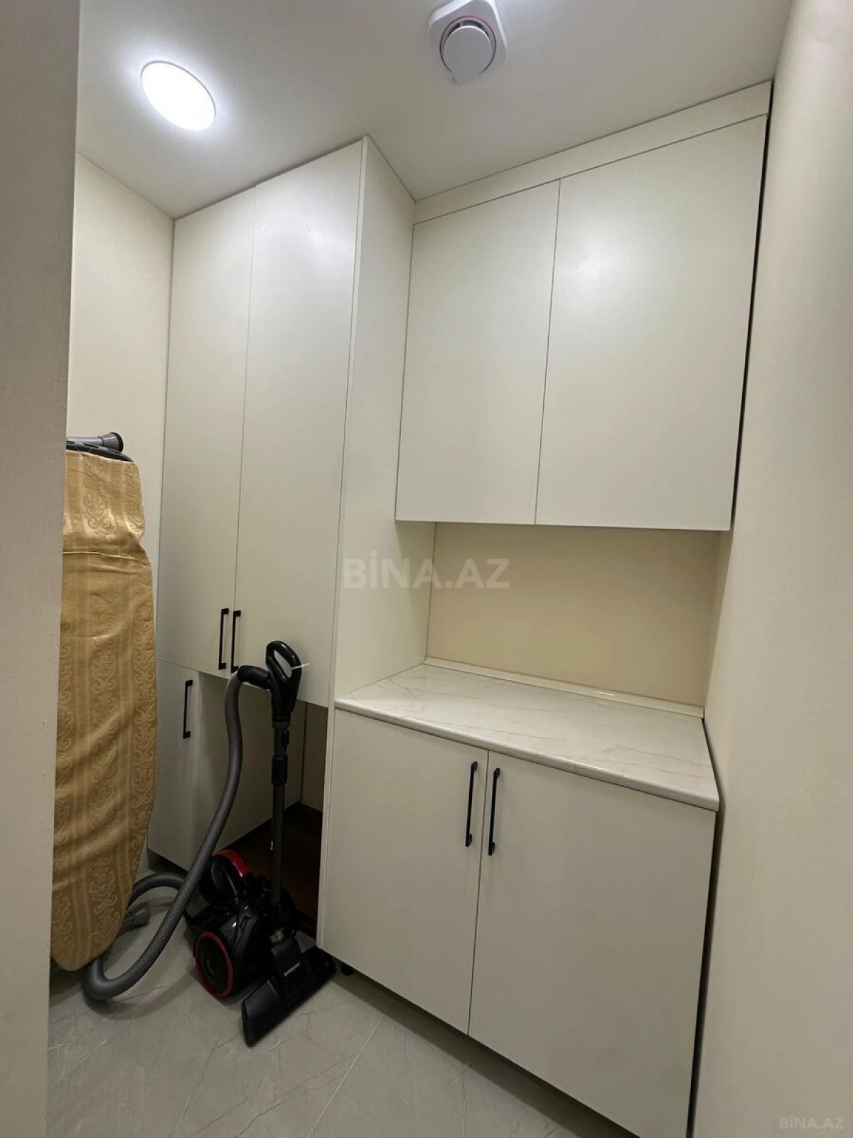 Kirayə verilir 3 otaqlı mənzil 140 m²