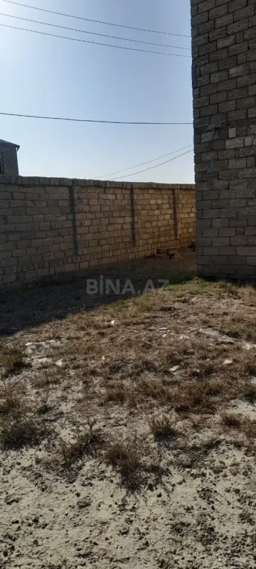 Satılır 6 otaqlı həyət evi 300 m²