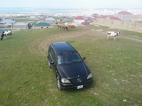 Satılır 6 otaqlı həyət evi 300 m²