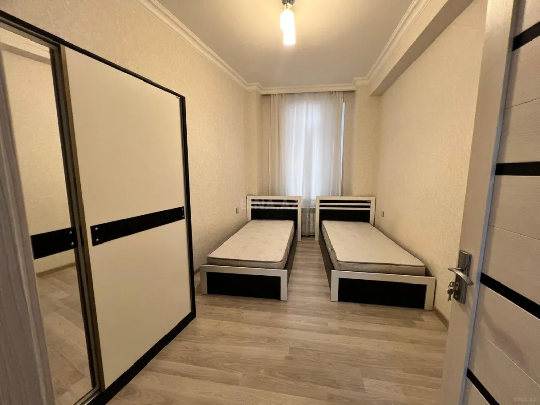 Kirayə verilir 3 otaqlı mənzil 125 m²