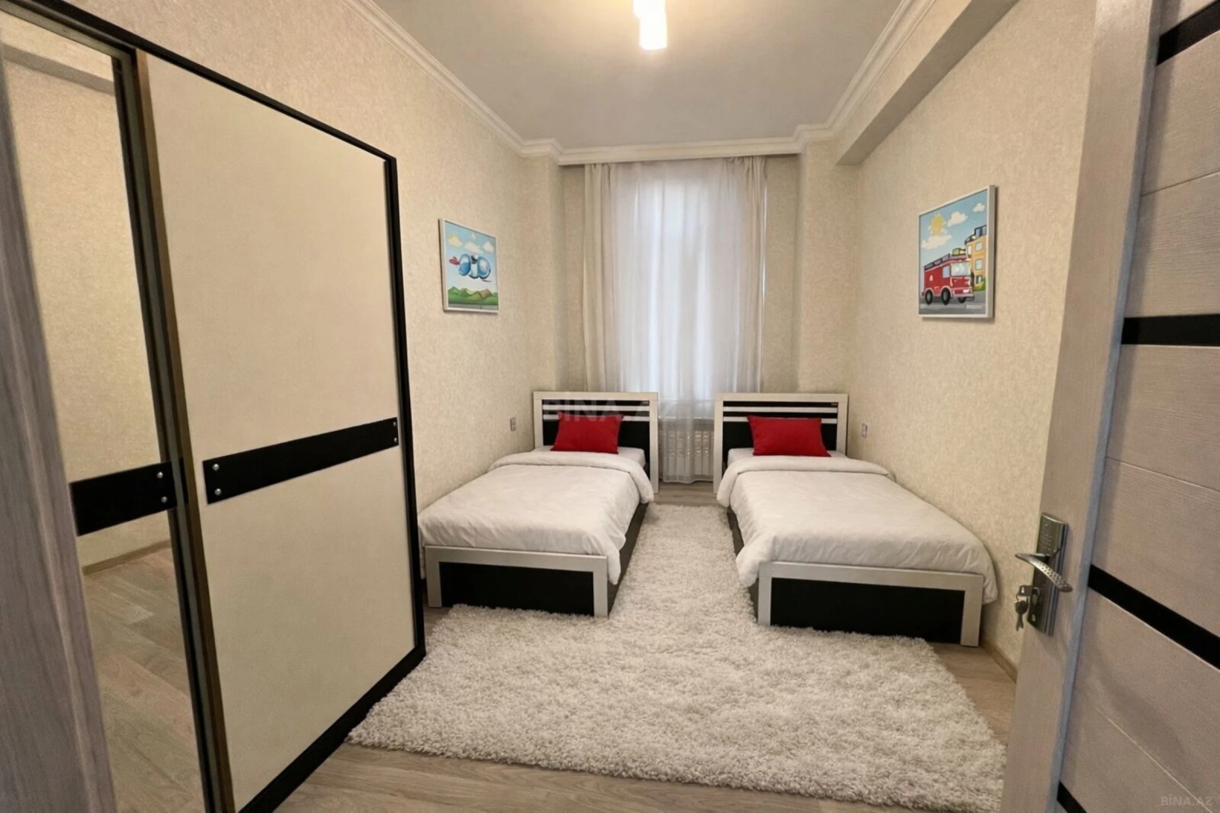 Kirayə verilir 3 otaqlı mənzil 125 m²
