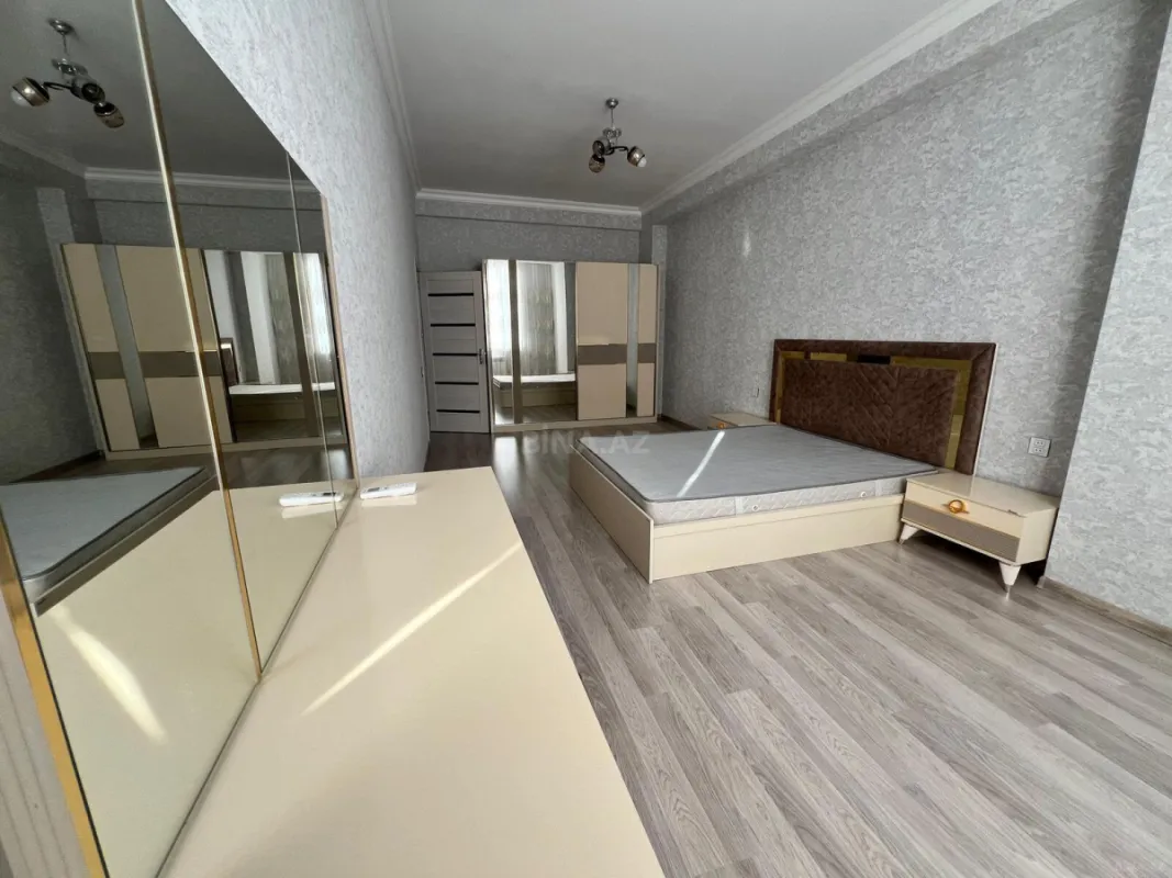 Kirayə verilir 3 otaqlı mənzil 125 m²