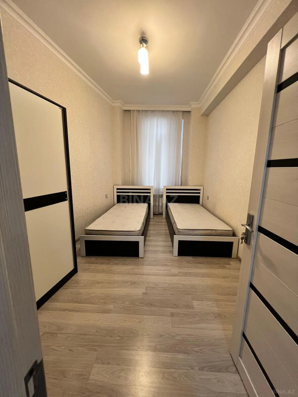 Kirayə verilir 3 otaqlı mənzil 125 m²