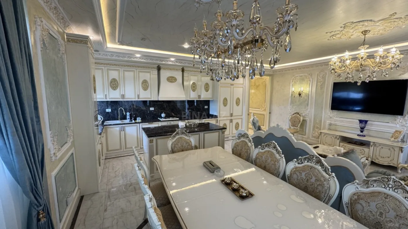 Satılır 3 otaqlı mənzil 147 m²