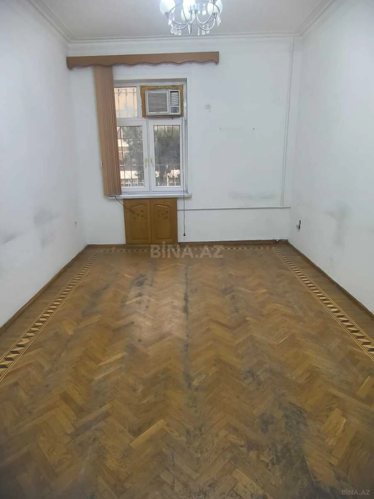 Kirayə verilir 5 otaqlı ofis 160 m²