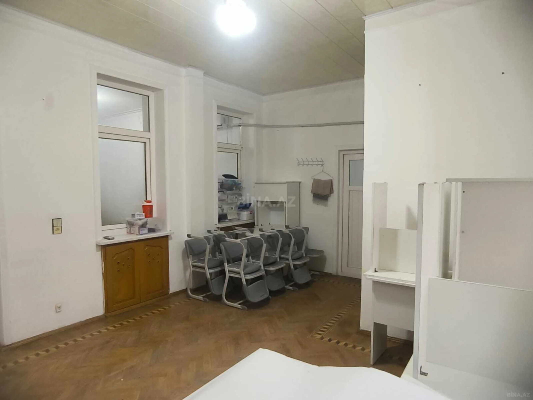 Kirayə verilir 5 otaqlı ofis 160 m²