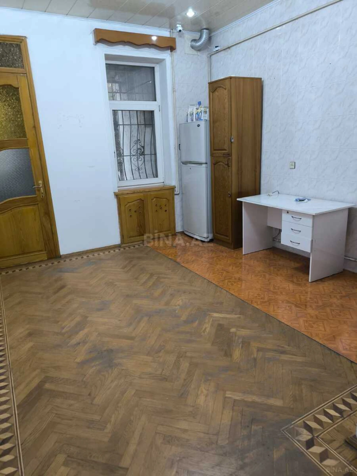 Kirayə verilir 5 otaqlı ofis 160 m²