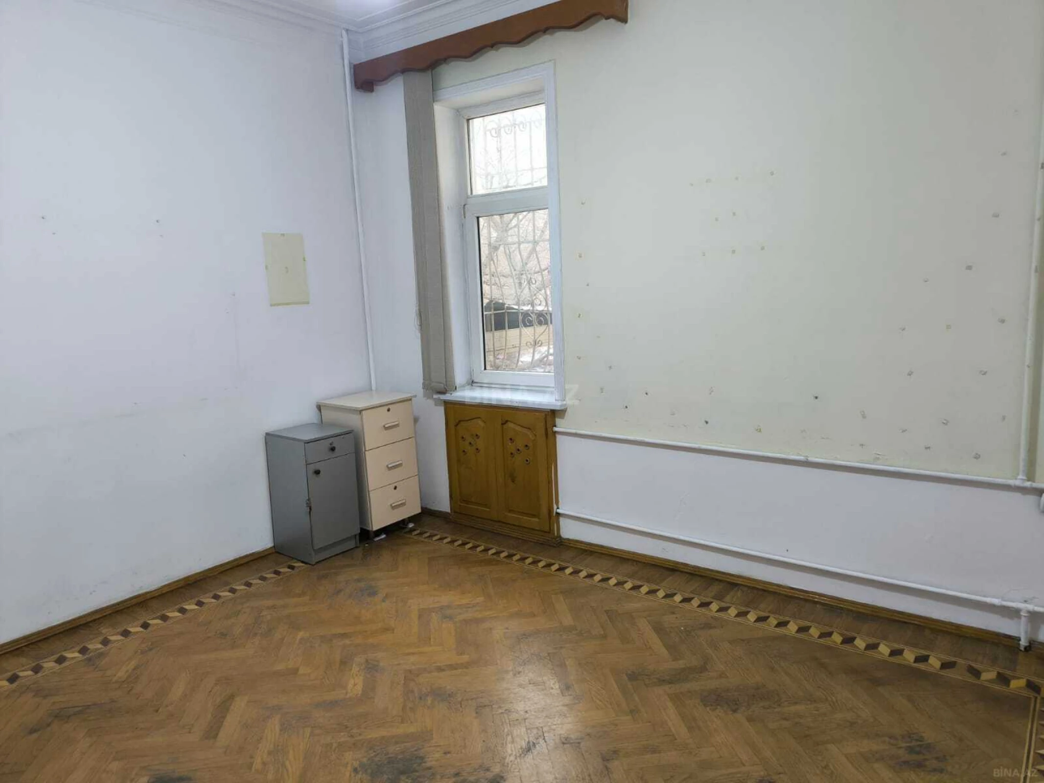 Kirayə verilir 5 otaqlı ofis 160 m²