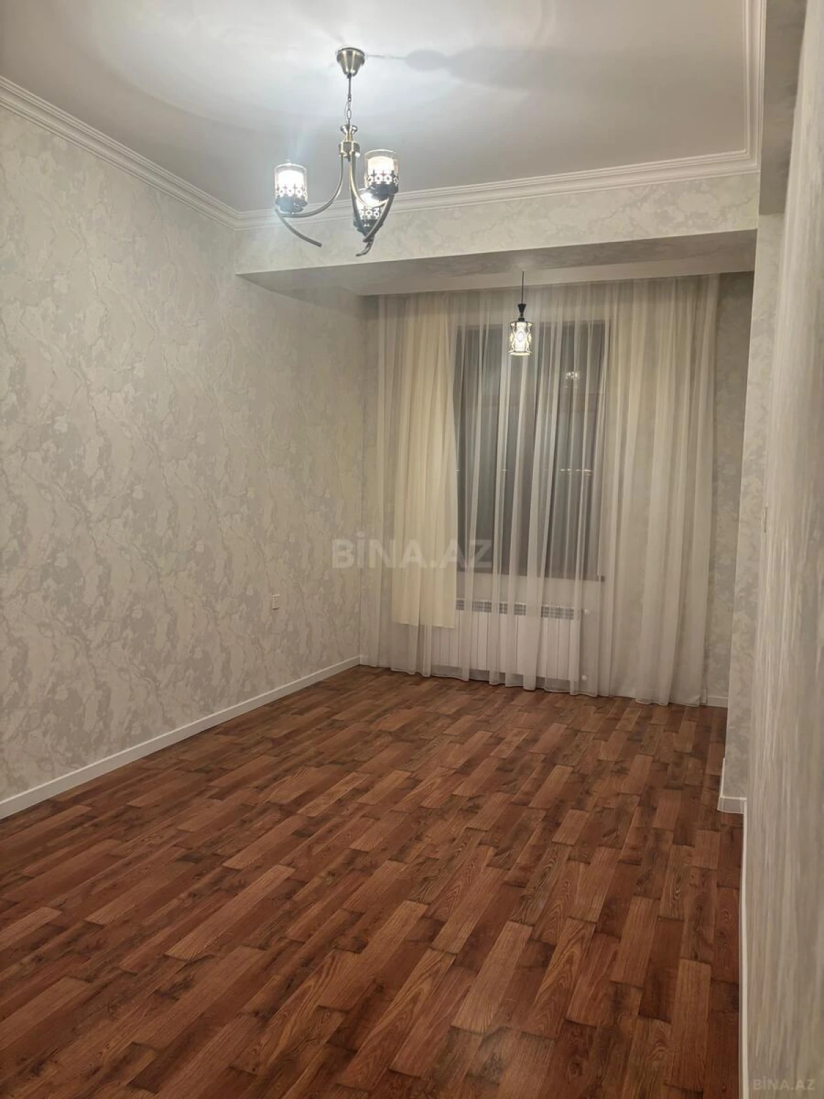 Kirayə verilir 2 otaqlı mənzil 86 m²