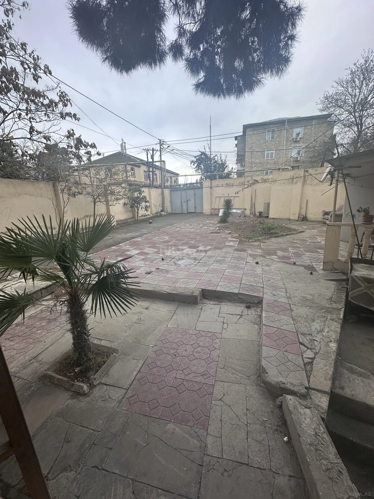 Satılır 4 otaqlı həyət evi 290 m²