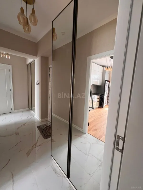 Kirayə verilir 2 otaqlı mənzil 78 m²