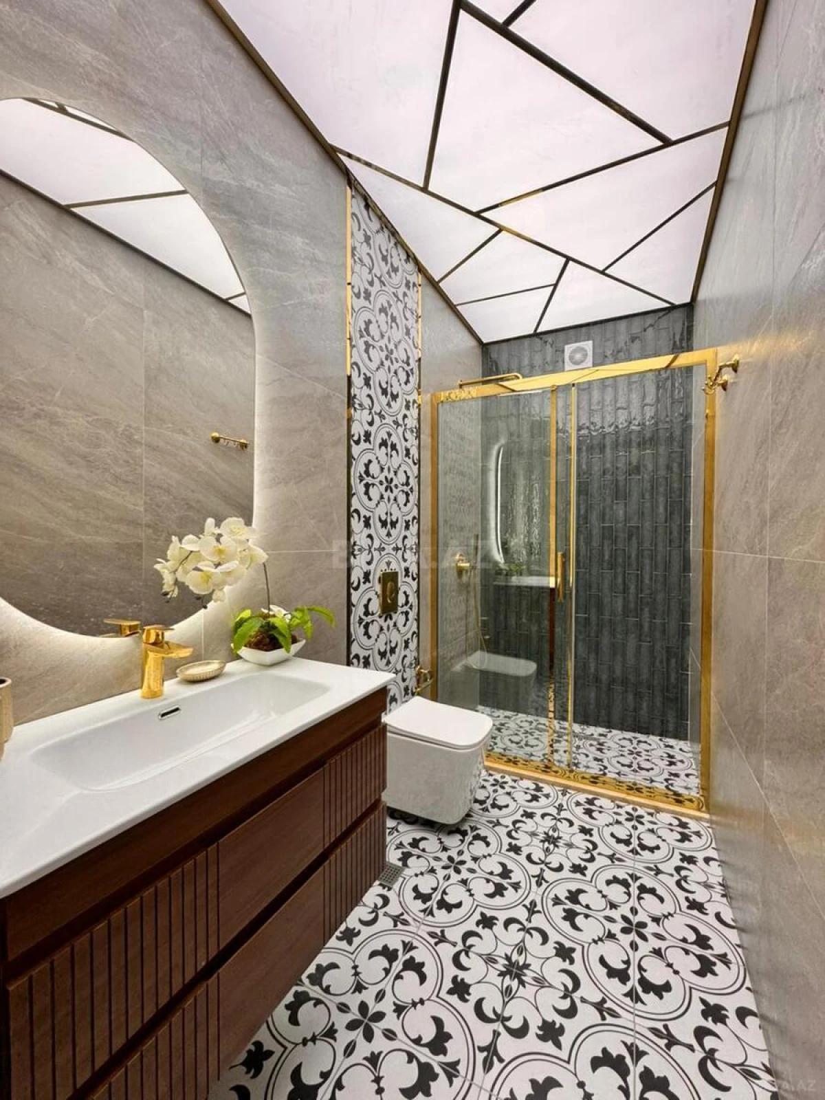 Satılır 3 otaqlı mənzil 91 m²