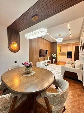 Satılır 3 otaqlı mənzil 91 m²