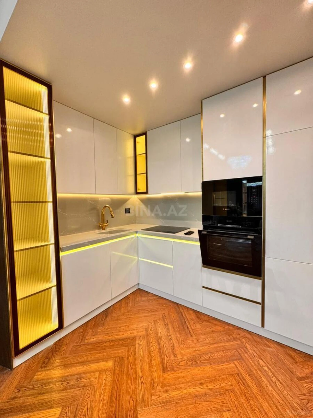 Satılır 3 otaqlı mənzil 91 m²