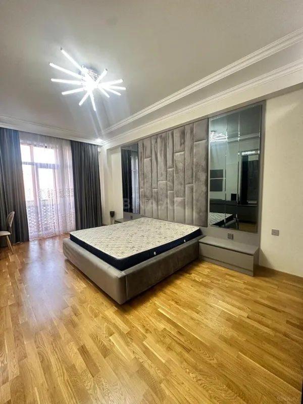 Kirayə verilir 3 otaqlı mənzil 110 m²