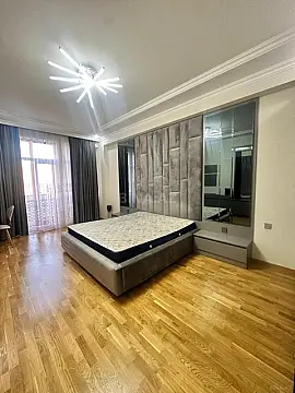 Kirayə verilir 3 otaqlı mənzil 110 m²