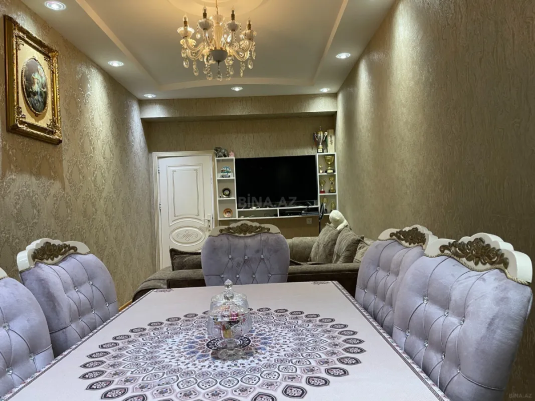 Satılır 3 otaqlı mənzil 130 m²