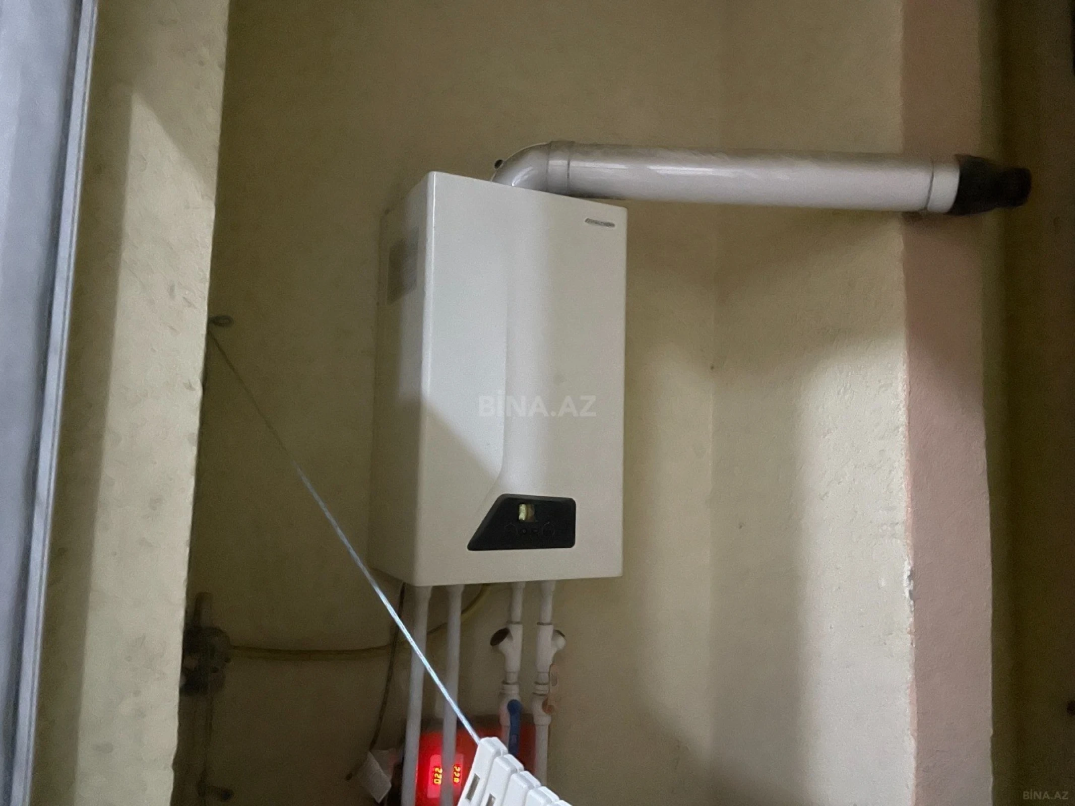 Satılır 3 otaqlı mənzil 130 m²