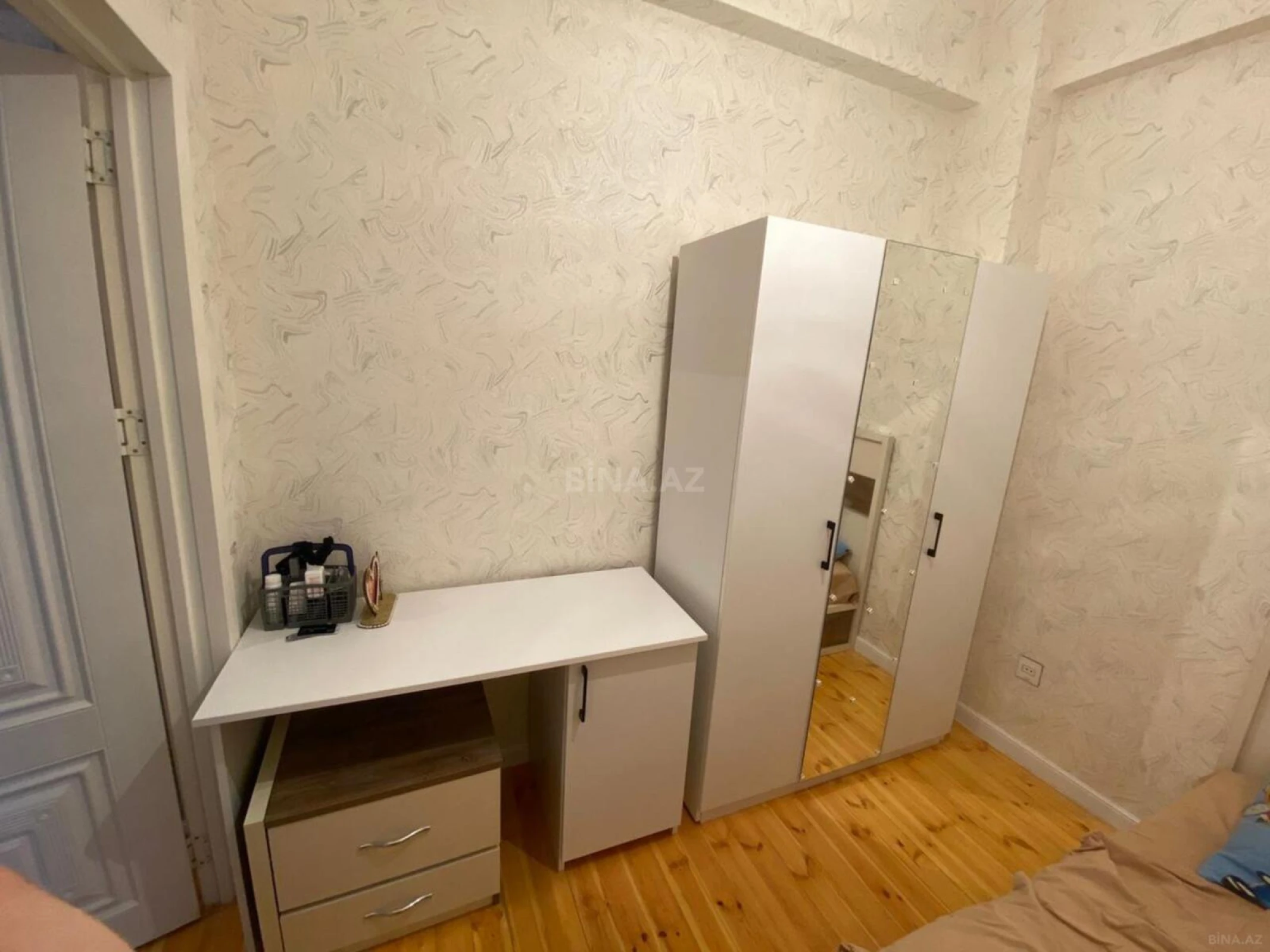 Satılır 3 otaqlı mənzil 77 m²