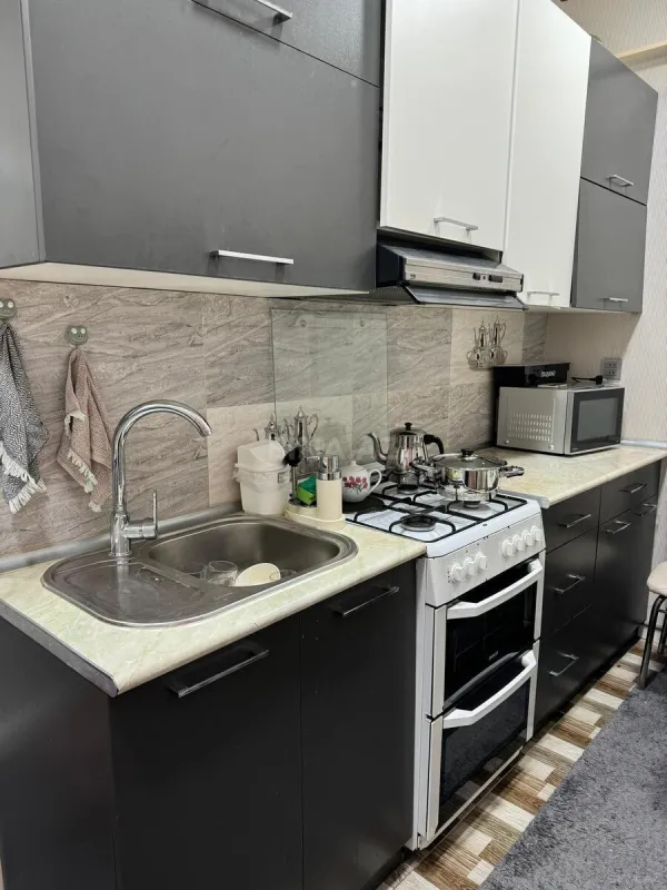 Satılır 3 otaqlı mənzil 77 m²
