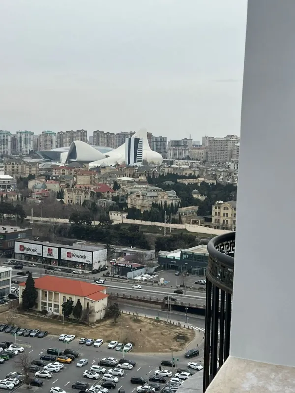 Satılır 2 otaqlı mənzil 66 m²