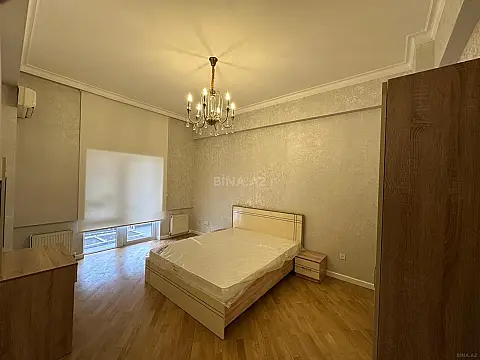 Kirayə verilir 3 otaqlı mənzil 150 m²