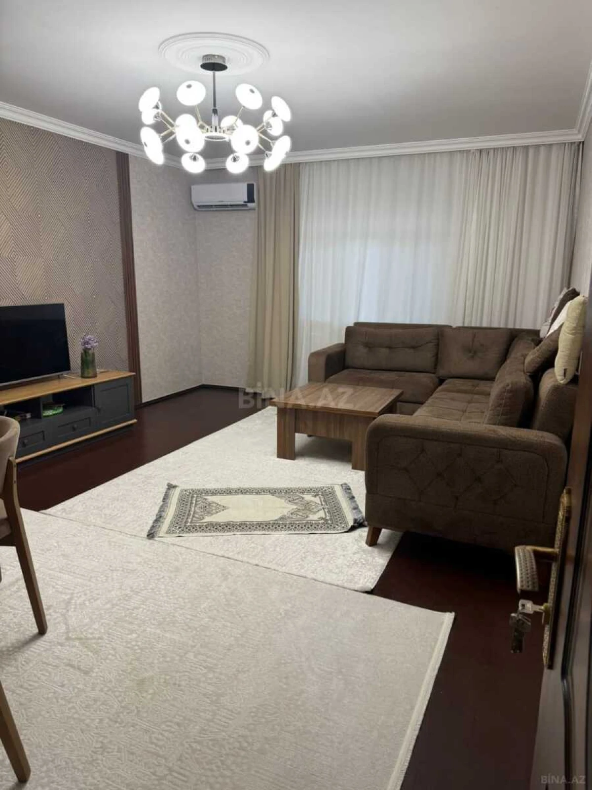 Satılır 2 otaqlı mənzil 60 m²
