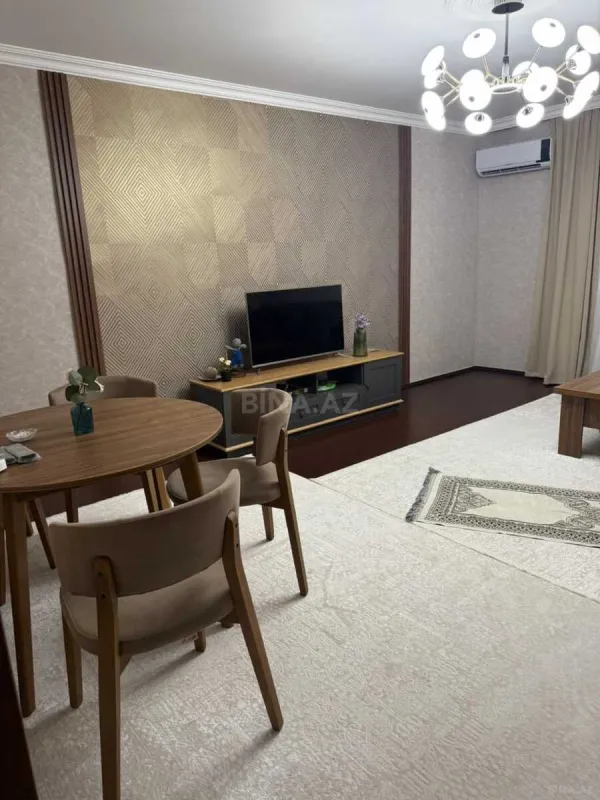 Satılır 2 otaqlı mənzil 60 m²