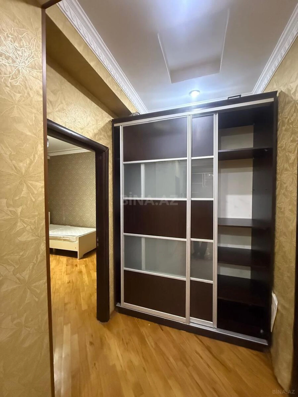 Kirayə verilir 3 otaqlı mənzil 100 m²