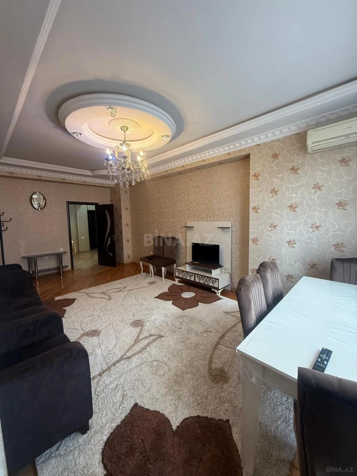 Kirayə verilir 3 otaqlı mənzil 100 m²