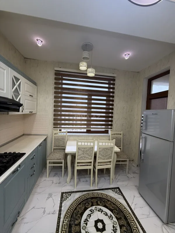 Kirayə verilir 2 otaqlı mənzil 65 m²