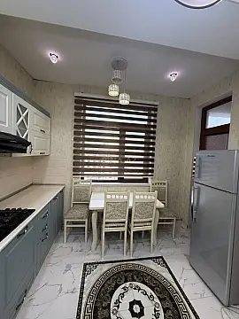 Kirayə verilir 2 otaqlı mənzil 65 m²