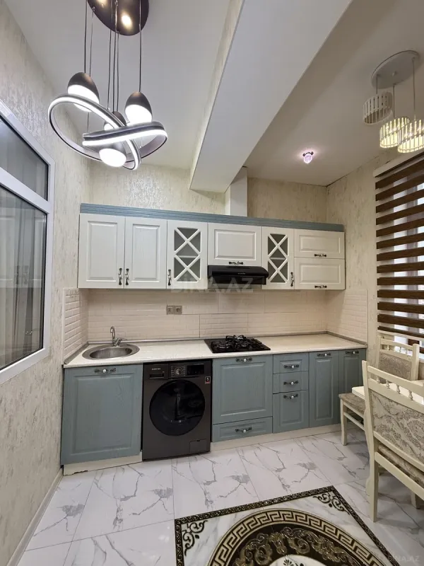 Kirayə verilir 2 otaqlı mənzil 65 m²